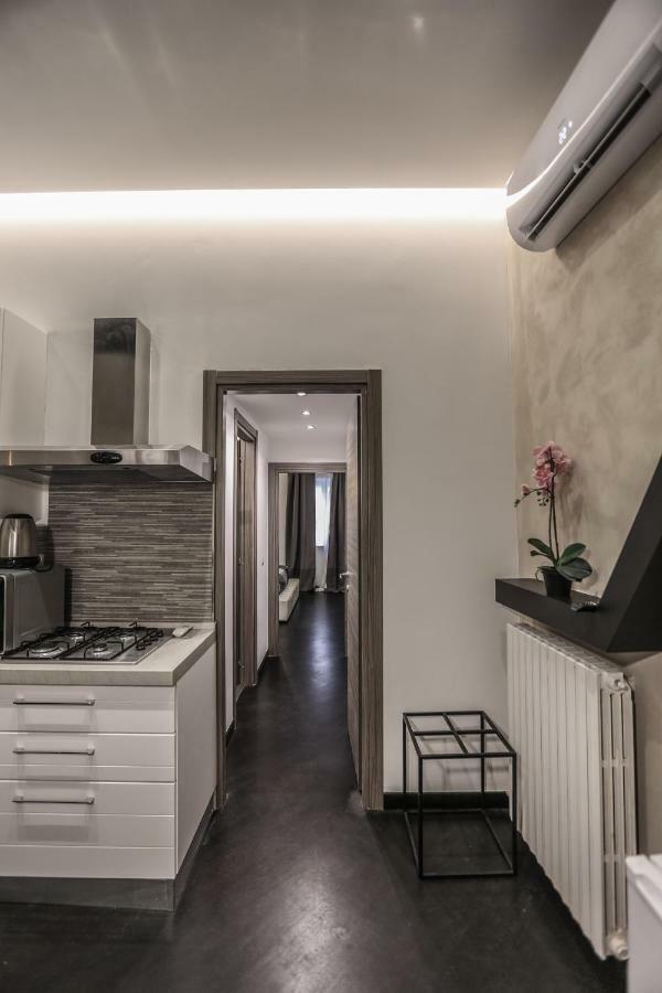 Stylish Apartment Near Duomo Milaan Buitenkant foto